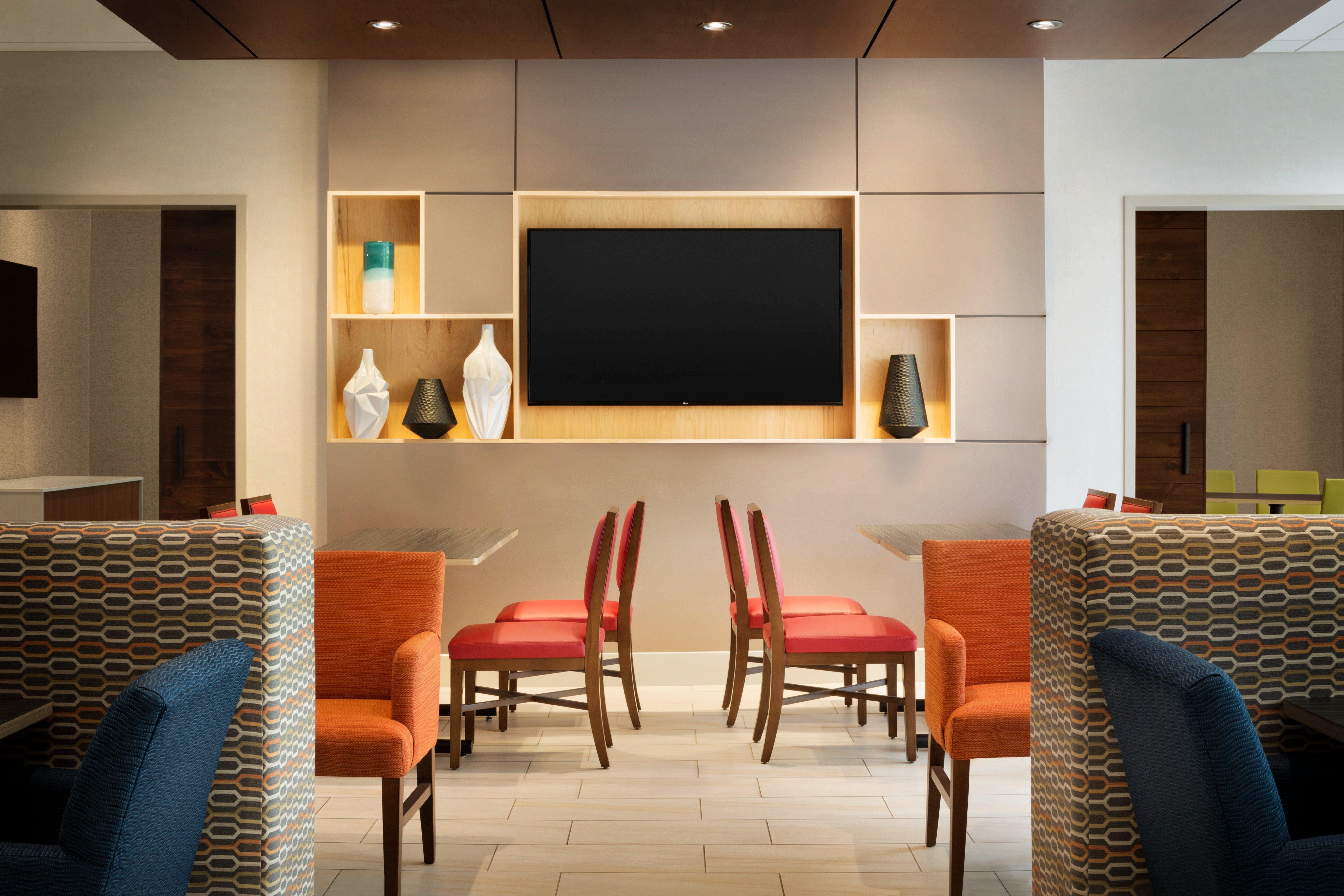 Holiday Inn Express & Suites - Savannah W - Chatham Parkway By Ihg Exterior photo
